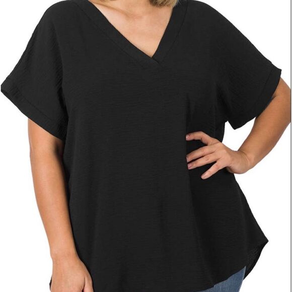 Plus size V-neck top‎ - Picture 1 of 3